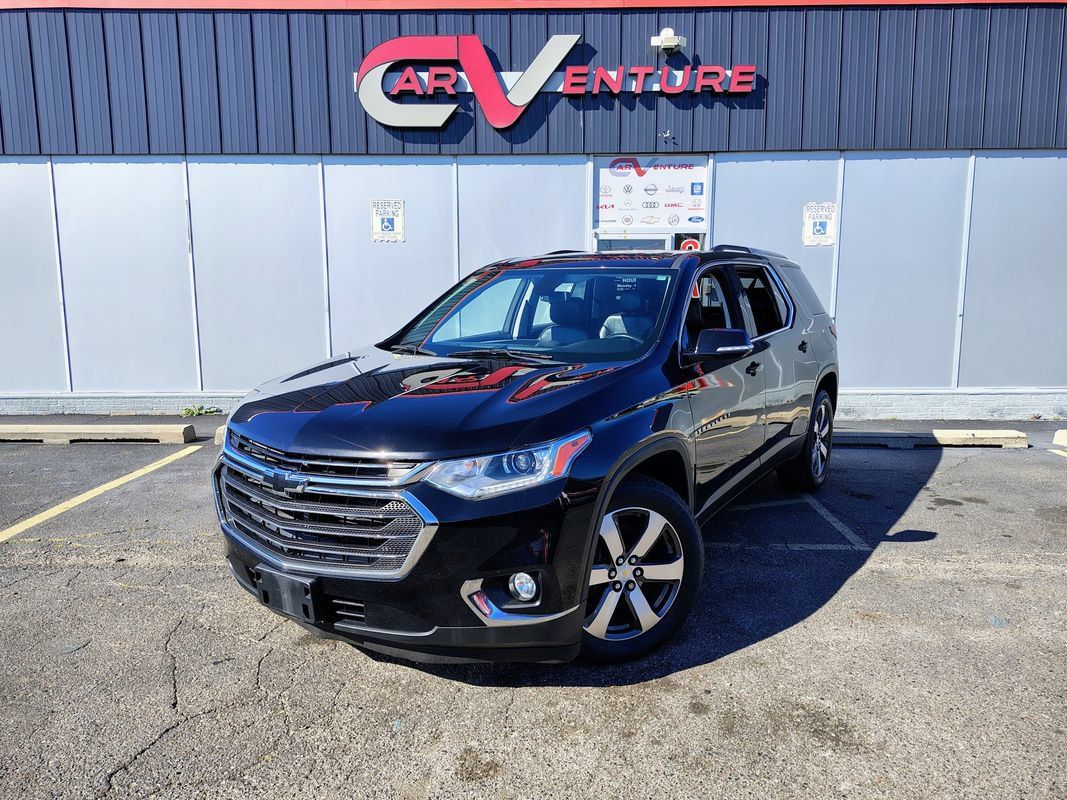Used 2018 Chevrolet Traverse LT AWD/4WD image 1