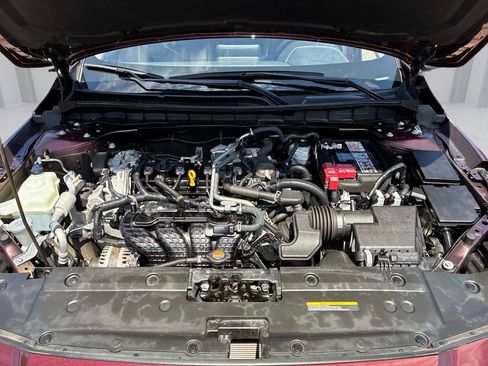 Used 2025 Nissan Altima 2.5 SV FWD image 13