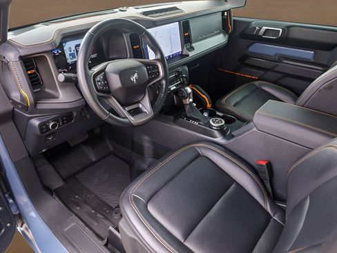 Used 2024 Ford Bronco Badlands AWD/4WD image 10