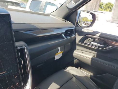 New 2026 GMC Yukon Elevation AWD/4WD image 25