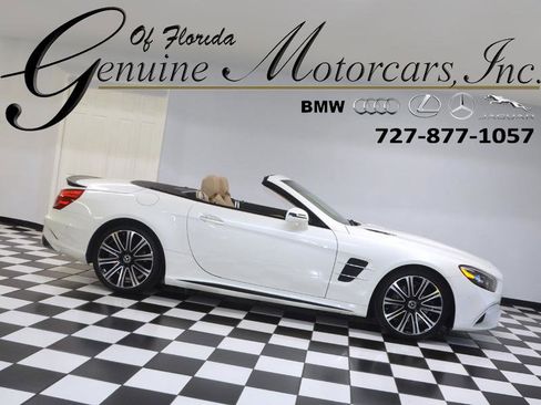 Used 2017 Mercedes-Benz SL 450 w/ Premium I Package image 1