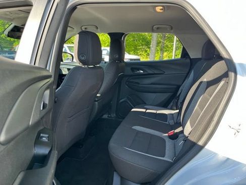 Used 2024 Chevrolet TrailBlazer LT w/ Driver Confidence Package FWD image 16