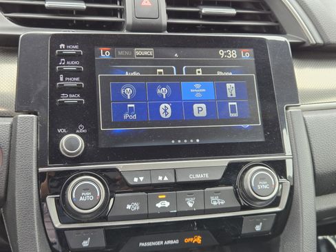 Used 2019 Honda Civic EX image 9