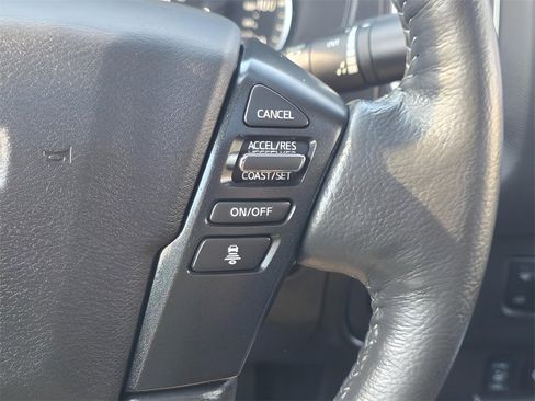 Used 2024 Nissan Frontier SL w/ Technology Package image 21