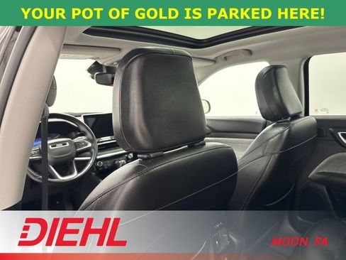 Certified 2022 Jeep Compass Latitude w/ Sun and Sound Group image 16