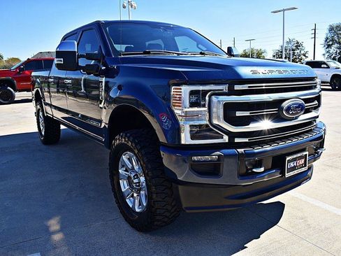 Used 2020 Ford F250 Platinum w/ FX4 Off-Road Package AWD/4WD image 16