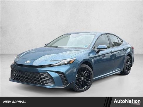 New 2026 Toyota Camry SE FWD image 1