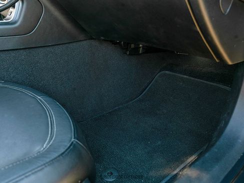 Used 2019 Chevrolet Corvette Z06 RWD image 42