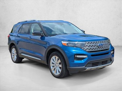 Used 2021 Ford Explorer Limited w/ Equipment Group 301A AWD/4WD image 3