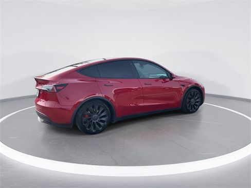 Used 2022 Tesla Model Y Performance image 8