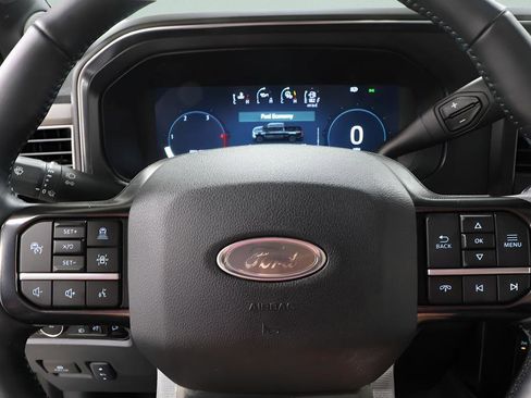 Used 2025 Ford F450 Platinum w/ FX4 Off-Road Package image 15