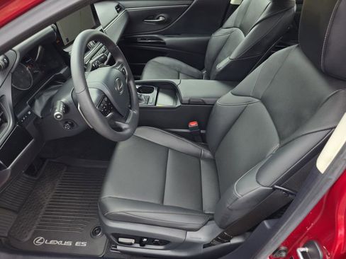 Used 2025 Lexus ES 350 w/ Premium Package FWD image 11