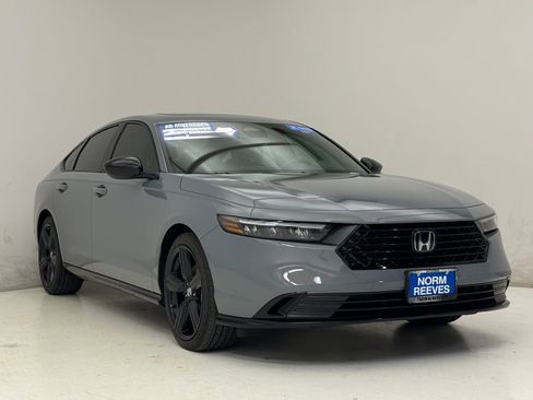 Certified 2025 Honda Accord Sport image 4