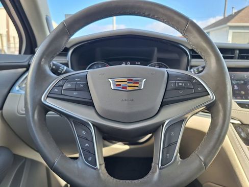 Certified 2023 Cadillac XT5 Premium Luxury image 15