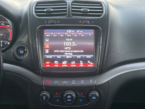 Used 2020 Dodge Journey Crossroad image 25