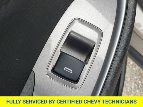 Used 2025 Chevrolet Malibu LT FWD image 34