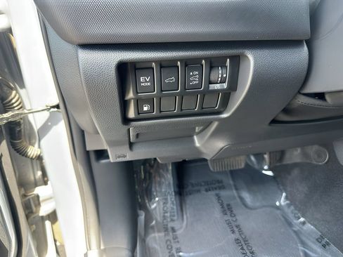 Used 2025 Subaru Forester Touring AWD/4WD image 15