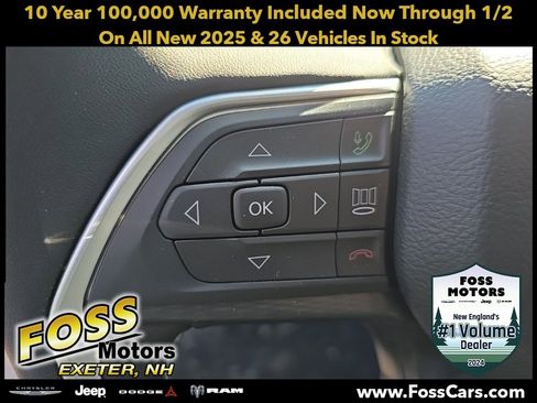 New 2025 Jeep Grand Cherokee L Laredo image 25