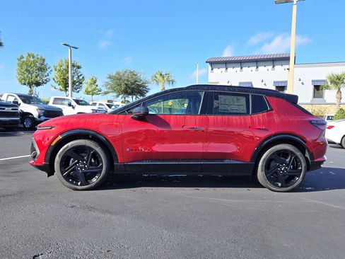 New 2026 Chevrolet Equinox EV RS image 3