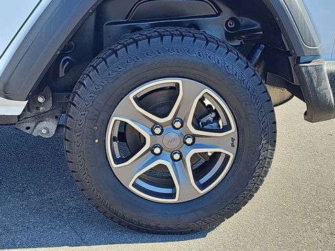 Used 2018 Jeep Wrangler Unlimited Sport S image 37