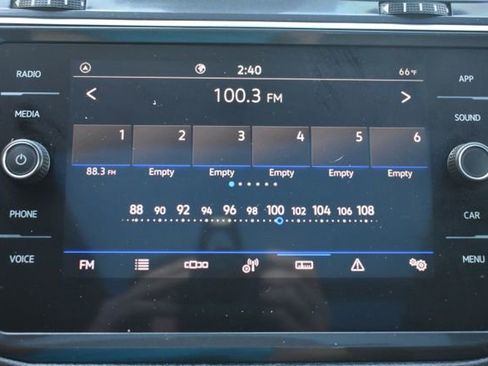 Used 2023 Volkswagen Tiguan SE R-Line image 24