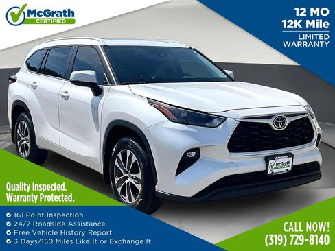 Used 2024 Toyota Highlander XLE AWD/4WD image 1