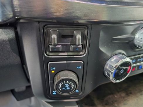 Used 2024 Ford F250 Lariat w/ Lariat Ultimate Package image 32