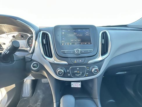 Used 2024 Chevrolet Equinox LS w/ LS Convenience Package image 13