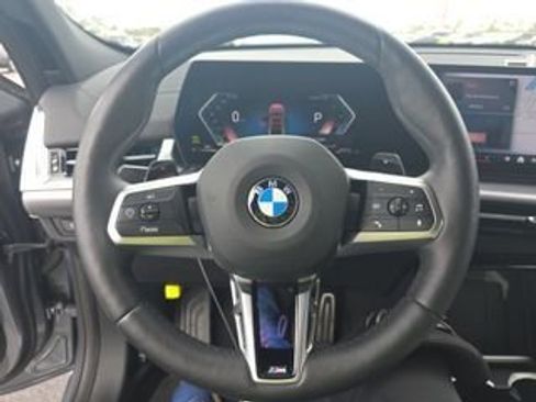 Used 2025 BMW X2 xDrive28i image 4