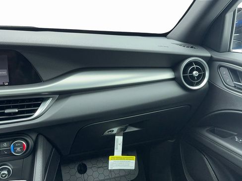New 2025 Alfa Romeo Stelvio Sprint w/ Convenience Package image 19