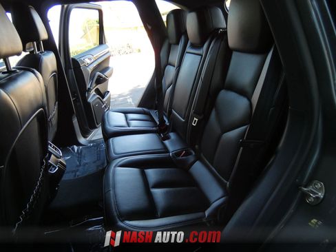 Used 2018 Porsche Cayenne AWD/4WD image 44