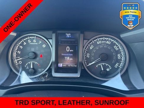 Certified 2016 Toyota Tacoma TRD Sport w/ Premium & Technology Package RWD image 18