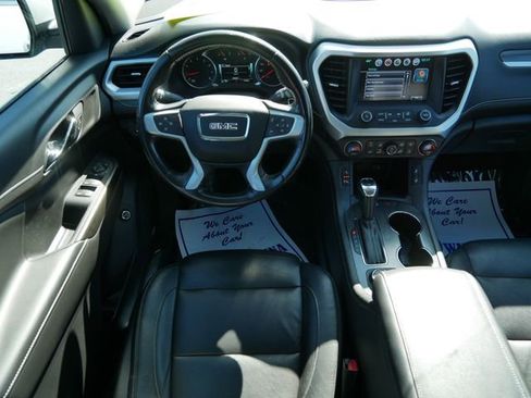 Used 2019 GMC Acadia SLT image 9