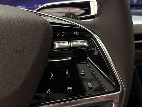 New 2025 Cadillac Escalade ESV Premium Luxury image 30