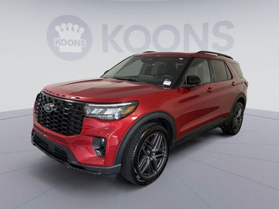 Used 2025 Ford Explorer ST-Line w/ Premium Package