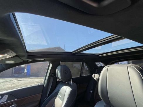 Used 2024 Mercedes-Benz GLE 63 AMG S image 19