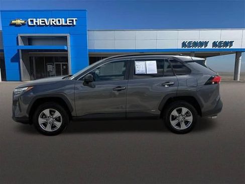 Used 2023 Toyota RAV4 LE AWD/4WD image 28