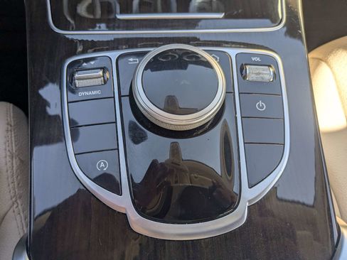 Used 2019 Mercedes-Benz C 300 Sedan image 26