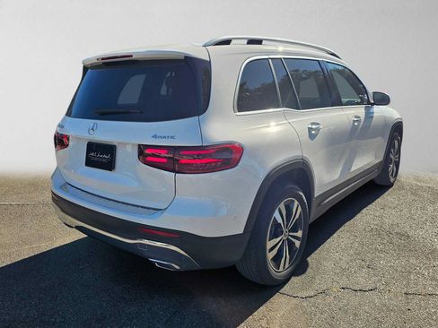 Used 2026 Mercedes-Benz GLB 250 4MATIC image 3