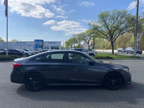 Used 2023 Honda Civic Sport image 17