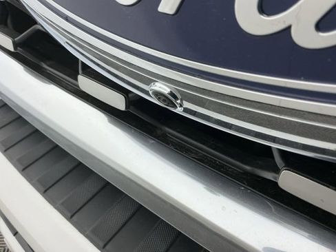 Used 2025 Ford F450 Platinum w/ FX4 Off-Road Package image 11