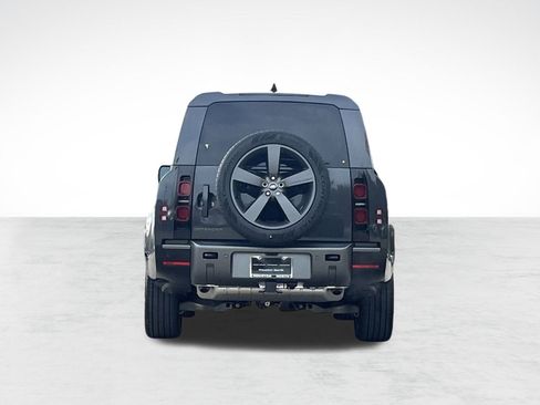 Used 2025 Land Rover Defender 130 Outbound image 9