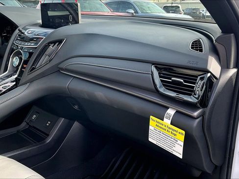 Used 2025 Acura RDX SH-AWD image 21