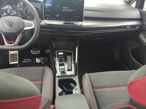 New 2025 Volkswagen Golf SE image 19