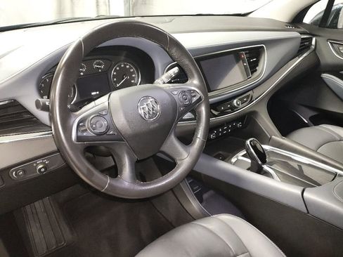 Used 2018 Buick Enclave Essence FWD image 25