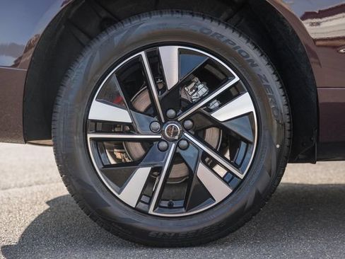 New 2026 Volvo XC60 B5 Plus w/ Protection Package Premier AWD/4WD image 19