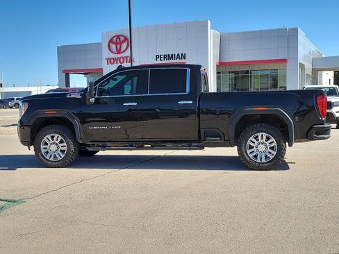 Used 2020 GMC Sierra 2500 Denali w/ Denali Ultimate Package image 2