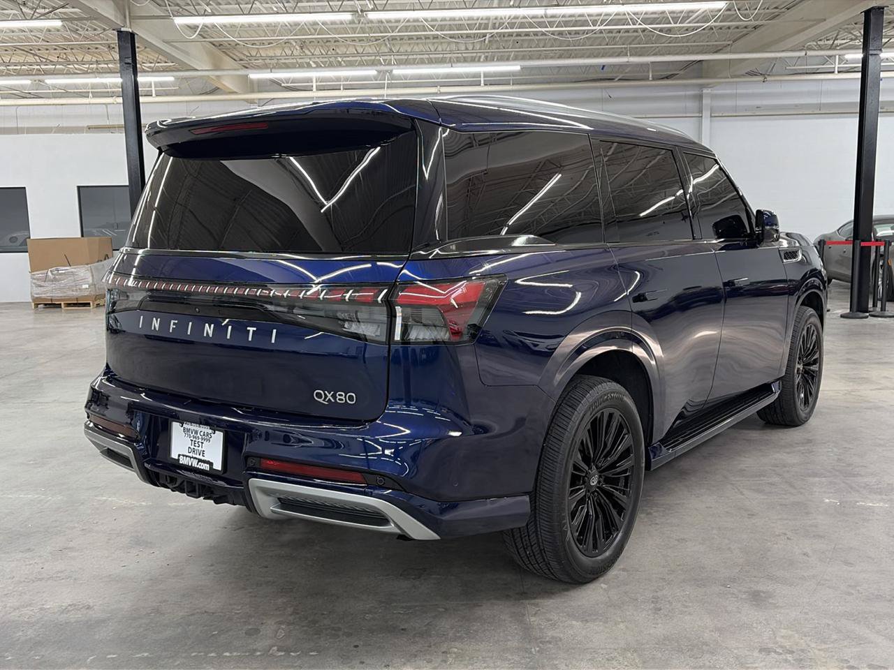 Used 2025 INFINITI QX80 Luxe RWD image 7