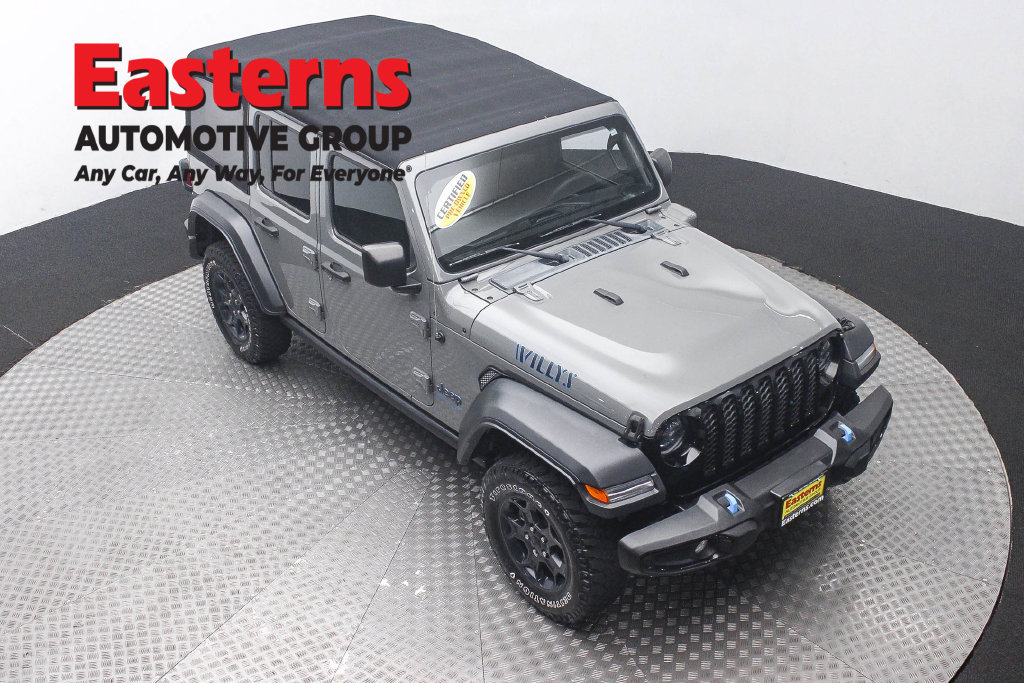 Used 2023 Jeep Wrangler Unlimited w/ Cold Weather Group AWD/4WD image 4