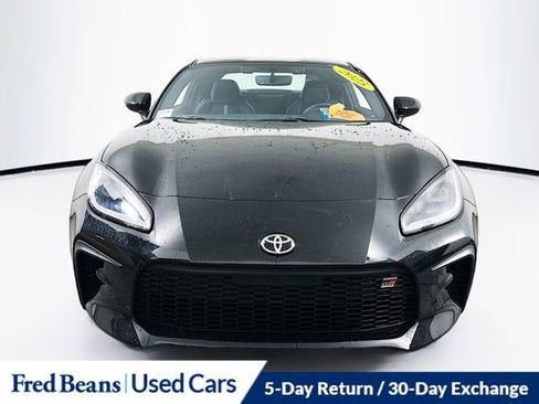 Used 2025 Toyota GR86 Premium w/ Performance Package RWD image 2